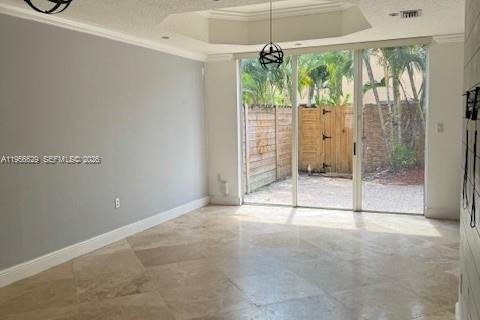 Adosado en alquiler en Miami, Florida, 2 dormitorios, 108.7 m2 № 2010558 - foto 7