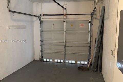 Adosado en alquiler en Miami, Florida, 2 dormitorios, 108.7 m2 № 2010558 - foto 21