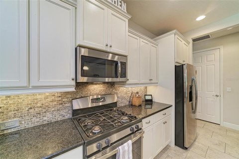 Купить виллу или дом в Брейдентон, Флорида 13 комнат, 248.42м2, № 2314423 - фото 19