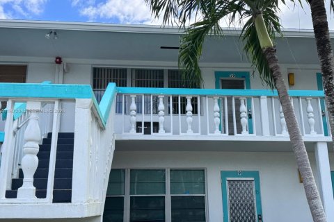 Copropriété à vendre à Deerfield Beach, Floride: 1 chambre, 65.03 m2 № 2153662 - photo 8