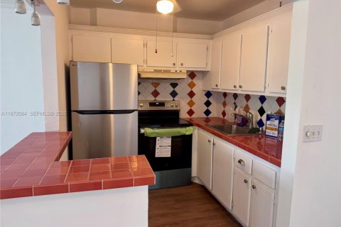 Copropriété à vendre à Deerfield Beach, Floride: 1 chambre, 65.03 m2 № 2153662 - photo 3