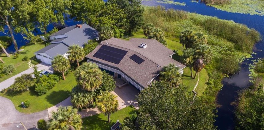 House in Summerfield, Florida 5 bedrooms, 345.88 sq.m. № 1853502