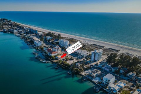 Condominio en venta en Treasure Island, Florida, 4 dormitorios, 372.82 m2 № 1379471 - foto 30