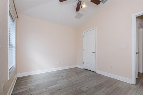 Casa en venta en Tampa, Florida, 4 dormitorios, 171.59 m2 № 1815325 - foto 27