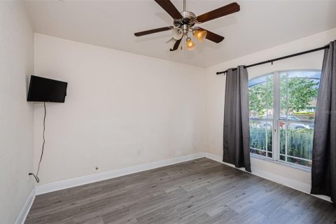 Casa en venta en Tampa, Florida, 4 dormitorios, 171.59 m2 № 1815325 - foto 24