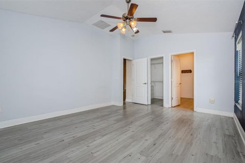 Casa en venta en Tampa, Florida, 4 dormitorios, 171.59 m2 № 1815325 - foto 20