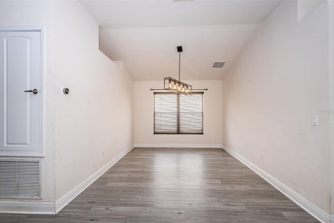 Casa en venta en Tampa, Florida, 4 dormitorios, 171.59 m2 № 1815325 - foto 7