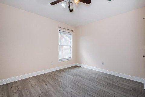 Casa en venta en Tampa, Florida, 4 dormitorios, 171.59 m2 № 1815325 - foto 28