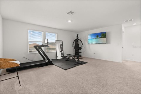 House in Davenport, Florida 5 bedrooms, 279.91 sq.m. № 1915247 - photo 15