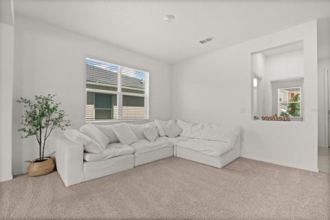 House in Davenport, Florida 5 bedrooms, 279.91 sq.m. № 1915247 - photo 27