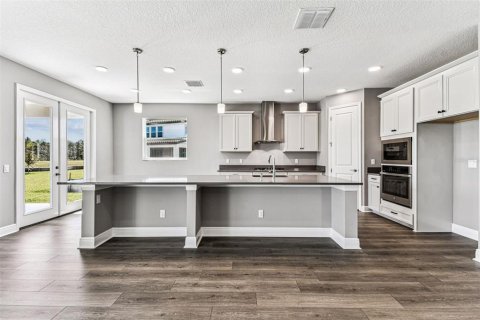 Casa en venta en Zephyrhills, Florida, 4 dormitorios, 236.53 m2 № 1813757 - foto 14