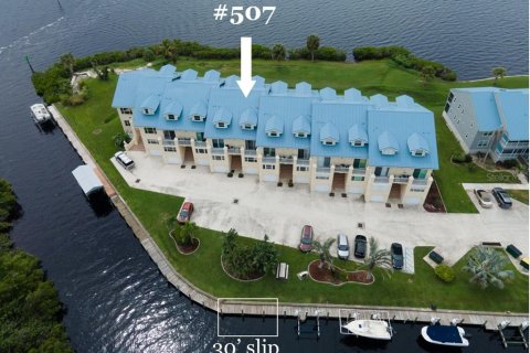 Townhouse in Port Charlotte, Florida 3 bedrooms, 176.89 sq.m. № 1838547 - photo 21