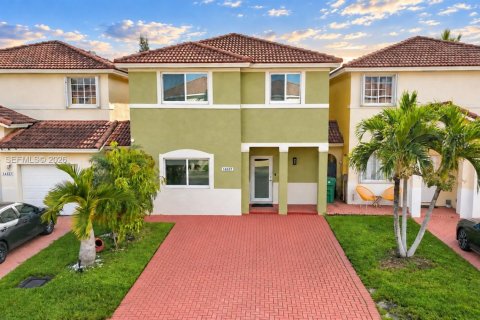Villa ou maison à Miami, Floride 3 chambres, 163.69 m2 № 2357868