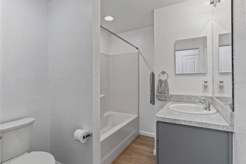 House in Bushnell, Florida 2 bedrooms, 117.06 sq.m. № 2110019 - photo 18