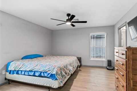 House in Bushnell, Florida 2 bedrooms, 117.06 sq.m. № 2110019 - photo 13