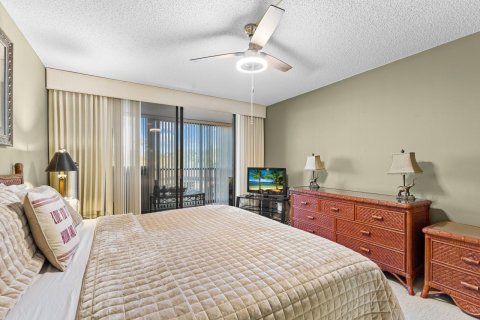 Condo in Vero Beach, Florida, 2 bedrooms  № 2176503 - photo 19