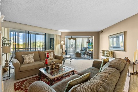Condo in Vero Beach, Florida, 2 bedrooms  № 2176503 - photo 2