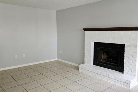 Apartment in Tavares, Florida 2 bedrooms, 92.9 sq.m. № 1913645 - photo 9