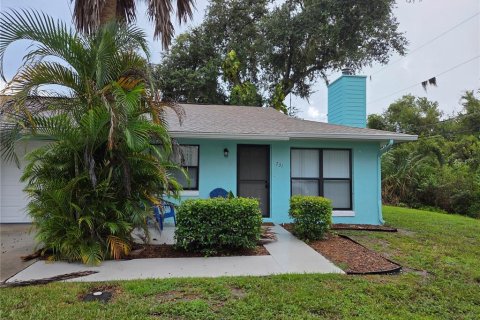 Apartment in Tavares, Florida 2 bedrooms, 92.9 sq.m. № 1913645 - photo 2