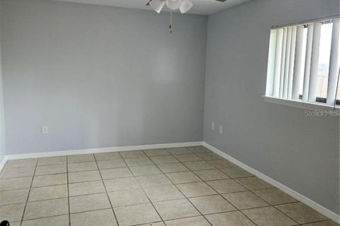 Apartment in Tavares, Florida 2 bedrooms, 92.9 sq.m. № 1913645 - photo 10