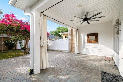 Adosado en venta en Tampa, Florida, 3 dormitorios, 139.35 m2 № 1679134 - foto 27
