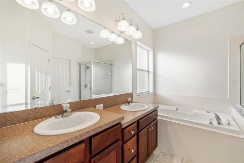 Adosado en venta en Tampa, Florida, 3 dormitorios, 139.35 m2 № 1679134 - foto 20