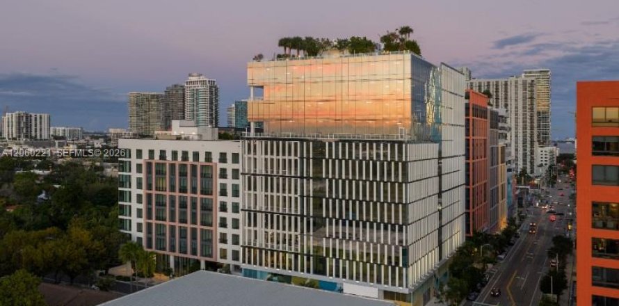 Apartamento en Miami, Florida 1 dormitorio, 70.88 m2 № 2264697