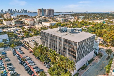 Immobilier commercial à Miami Beach, Floride № 2088603