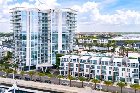 Condo in Tampa, Florida, 3 bedrooms  № 1870957 - photo 1