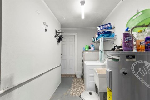 Casa en venta en Tampa, Florida, 4 dormitorios, 219.34 m2 № 2398280 - foto 11