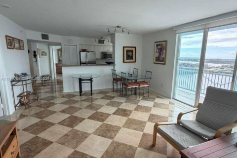 Купить кондоминиум в Майами-Бич, Флорида 2 спальни, 104.98м2, № 1997664 - фото 11