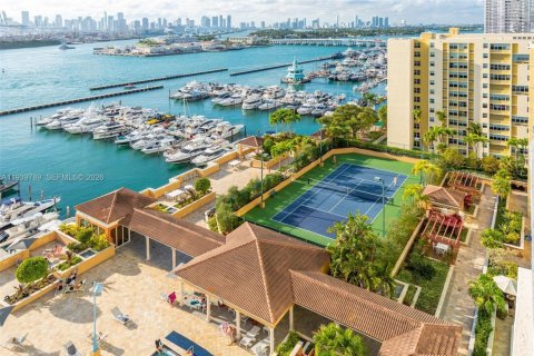 Купить кондоминиум в Майами-Бич, Флорида 2 спальни, 104.98м2, № 1997664 - фото 25
