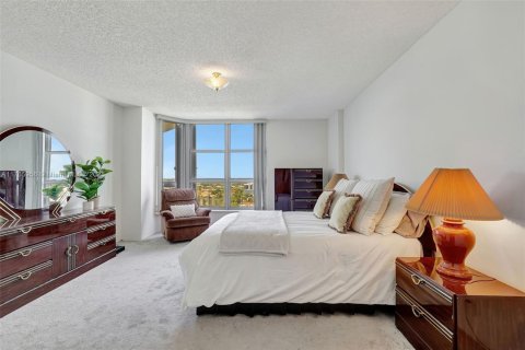 Condo in Aventura, Florida, 2 bedrooms  № 1712000 - photo 7