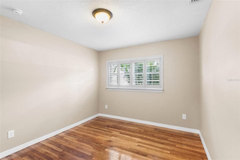 House in Tampa, Florida 3 bedrooms, 177.81 sq.m. № 1848597 - photo 30