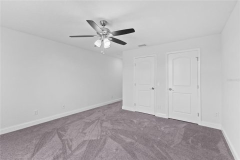 Commercial property in Tampa, Florida 12 bedrooms, 748.79 sq.m. № 2384107 - photo 23