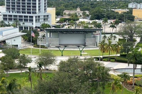 Copropriété à louer à Hollywood, Floride: 2 chambres, 129.97 m2 № 1981848 - photo 13