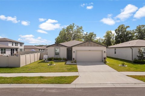 House in Zephyrhills, Florida 3 bedrooms, 156.08 sq.m. № 1789866 - photo 6