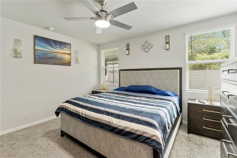 House in Zephyrhills, Florida 3 bedrooms, 156.08 sq.m. № 1789866 - photo 25