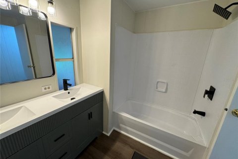 Apartamento en alquiler en Floral City, Florida, 2 dormitorios, 98.1 m2 № 1901802 - foto 23