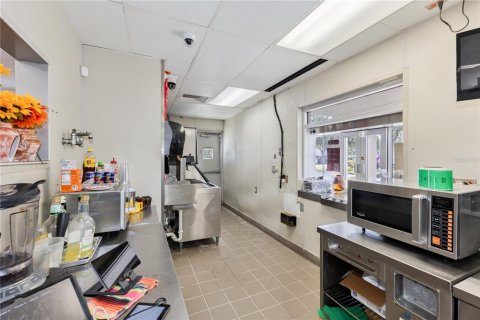 Commercial property in Orlando, Florida 376.72 sq.m. № 2115174 - photo 25