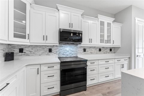 Villa ou maison à vendre à Tampa, Floride: 4 chambres, 212.93 m2 № 2151574 - photo 16