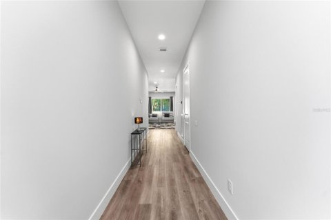 Villa ou maison à vendre à Tampa, Floride: 4 chambres, 212.93 m2 № 2151574 - photo 7