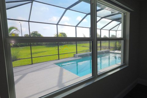 House in Port St. Lucie, Florida 3 bedrooms, 219.99 sq.m. № 2280738 - photo 29