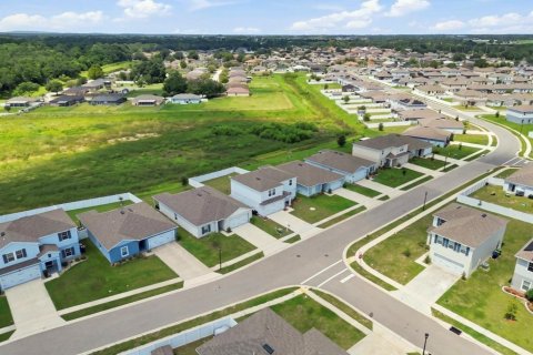 Villa ou maison à vendre à Winter Haven, Floride: 4 chambres, 213.68 m2 № 2308636 - photo 5