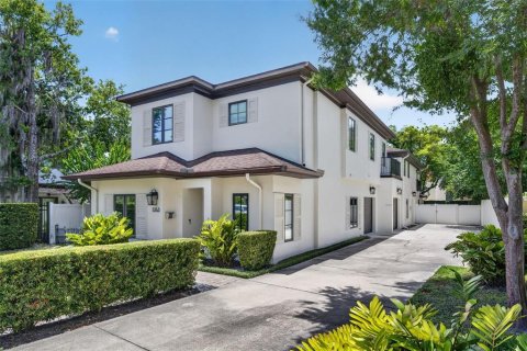 Townhouse in Winter Park, Florida 3 bedrooms, 188.59 sq.m. № 2215873