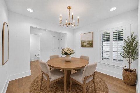 Townhouse in Winter Park, Florida 3 bedrooms, 188.59 sq.m. № 2215873 - photo 6