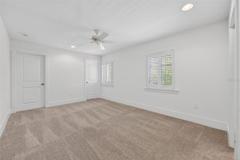 Townhouse in Winter Park, Florida 3 bedrooms, 188.59 sq.m. № 2215873 - photo 29