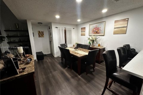 Adosado en alquiler en Coral Springs, Florida, 2 dormitorios, 112.69 m2 № 1949056 - foto 17