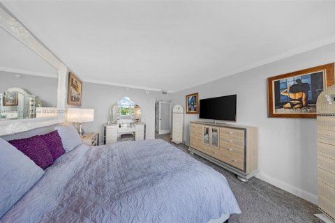 Condominio en venta en Miami Beach, Florida, 2 dormitorios, 110.55 m2 № 1863910 - foto 19