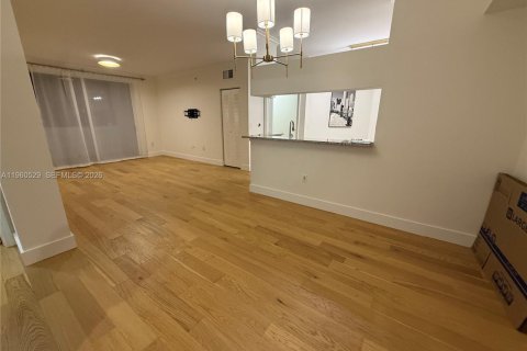 Condo in Sunny Isles Beach, Florida, 2 bedrooms  № 2042701 - photo 1